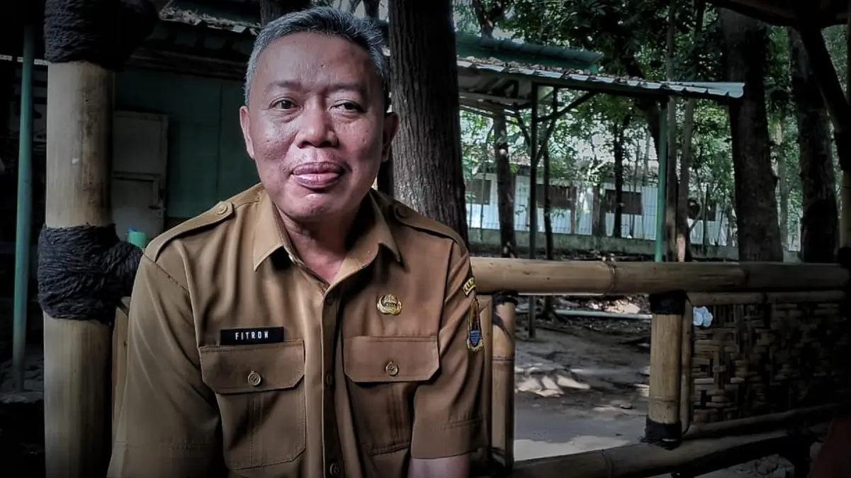 Sekretaris DLH Kabupaten Cirebon Fitroh Suharyono