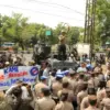 demo seragam sekolah di kota Cirebon