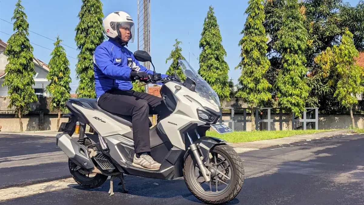 SAFETY RIDING