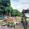 Bangunan PKL di kawasan Stadion Bima