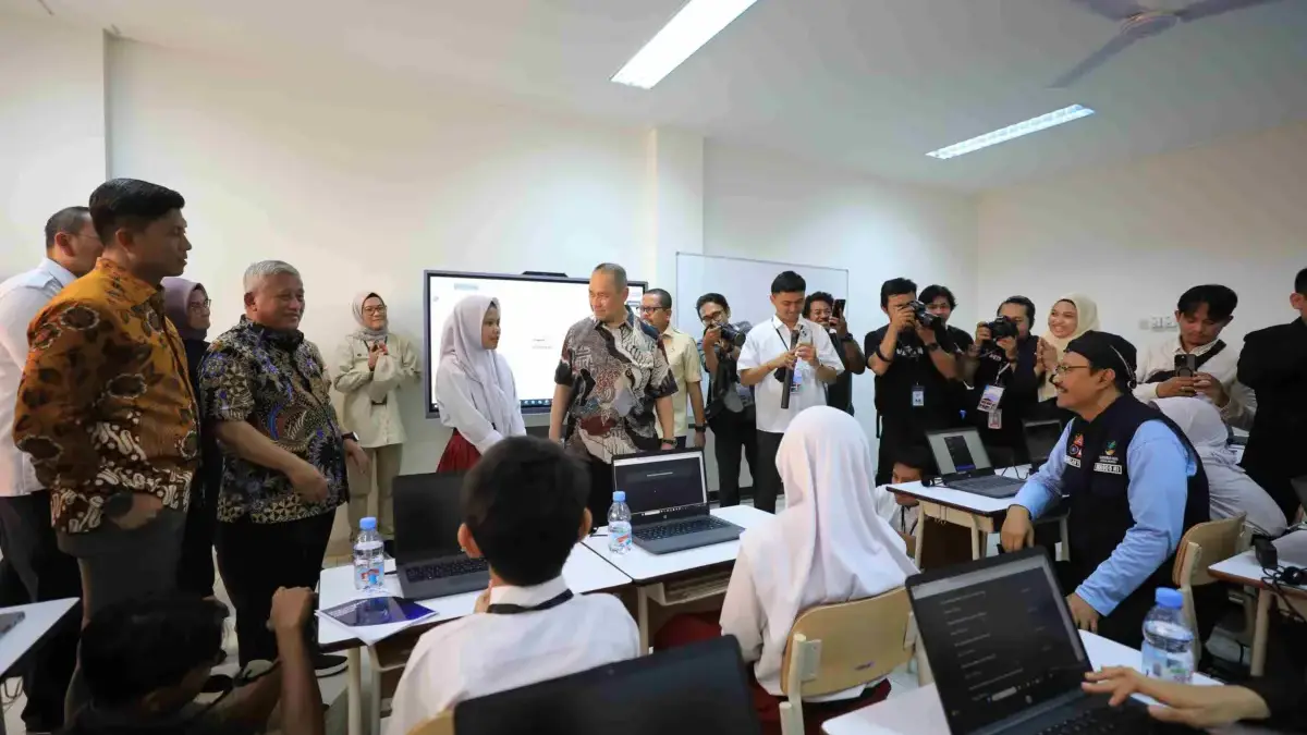 kemensos uji coba sekolah rakyat