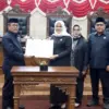 Bupati Cirebon Drs H Imron MAg dan Ketua DPRD Kabupaten Cirebon Dr Sophi Zulfia SH MH