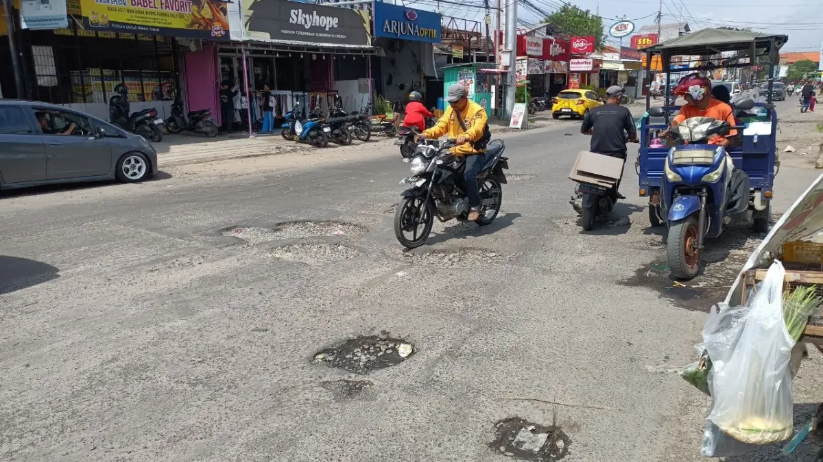 Jalan Ciremai Raya Kota Cirebon
