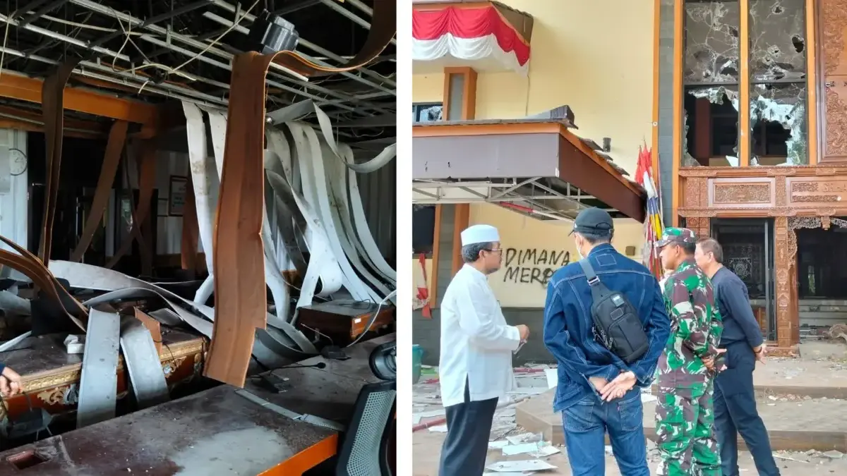 gedung dprd kabupaten cirebon dibakar