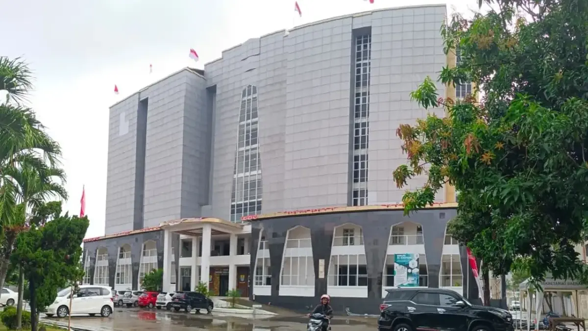 perbaikan gedung setda kota cirebon