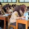 kelas sesak fasilitas sma negeri di Cirebon kipas angin