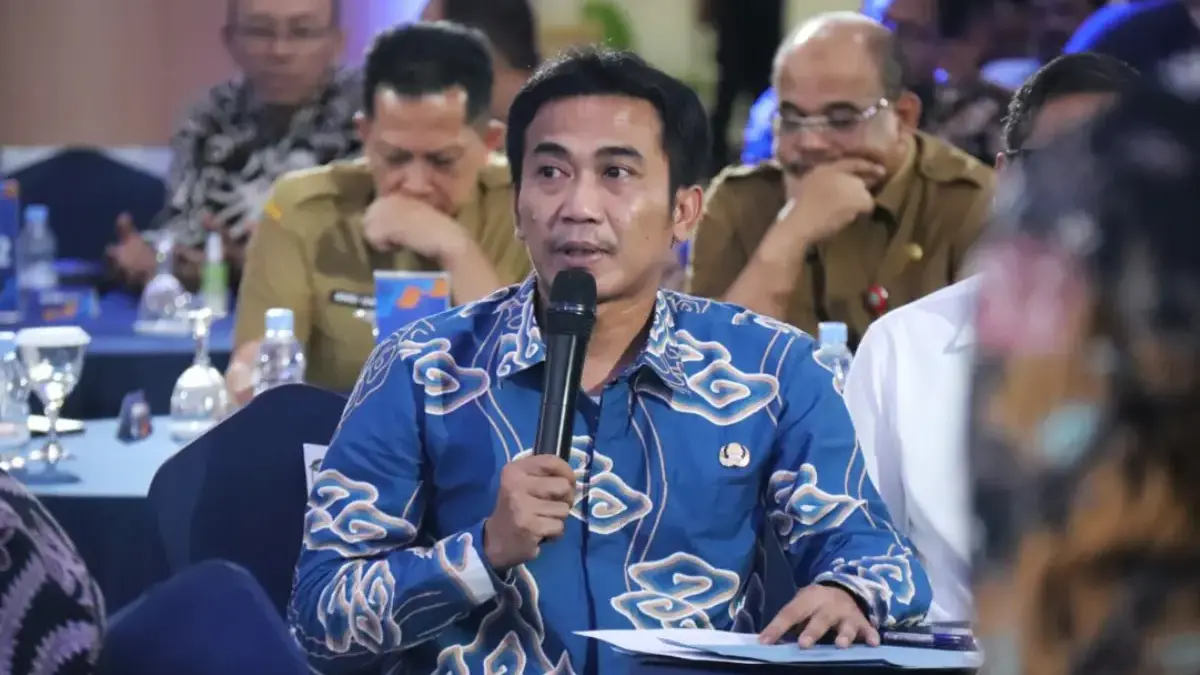 Wakil Bupati Cirebon Drs H Agus Kurniawan Budiman