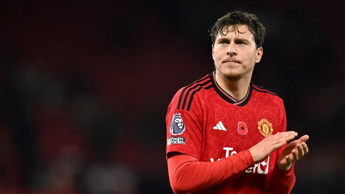 Victor Lindelof dikabarkan menuju Fiorentina.