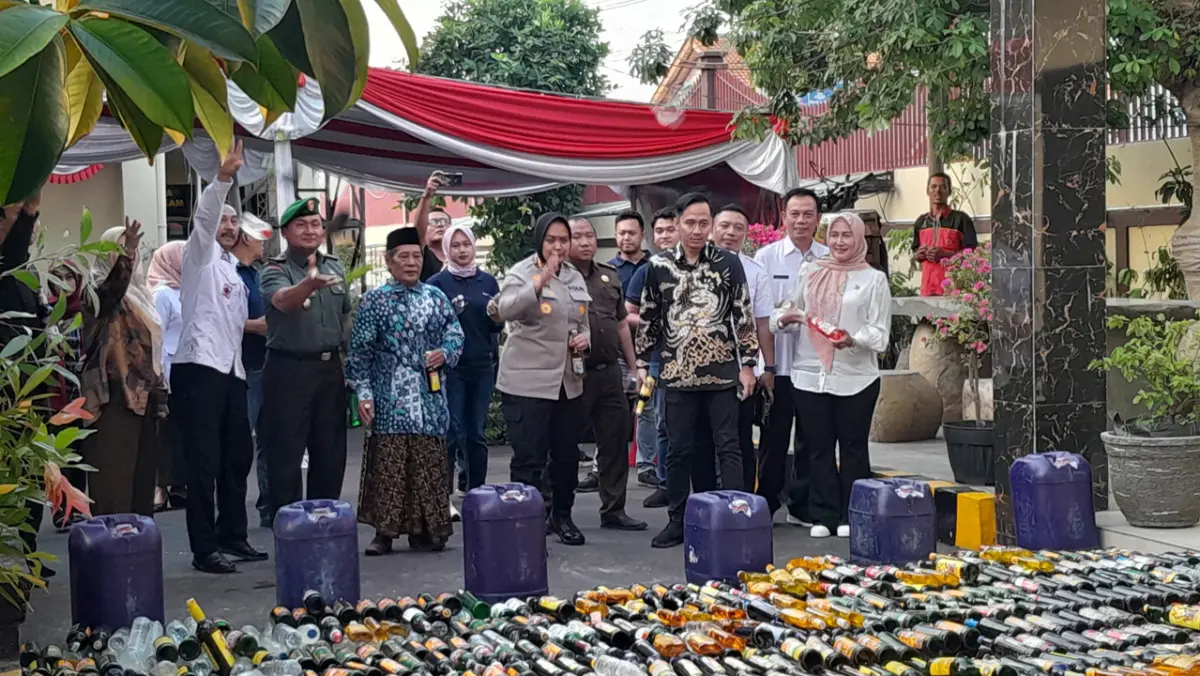 Pemusnahan minuman keras