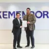 Erick Thohir saat bersama Dito Ariotedjo