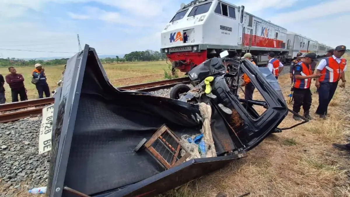 Tabrakan maut kereta api