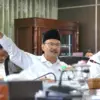 Menteri Sosial