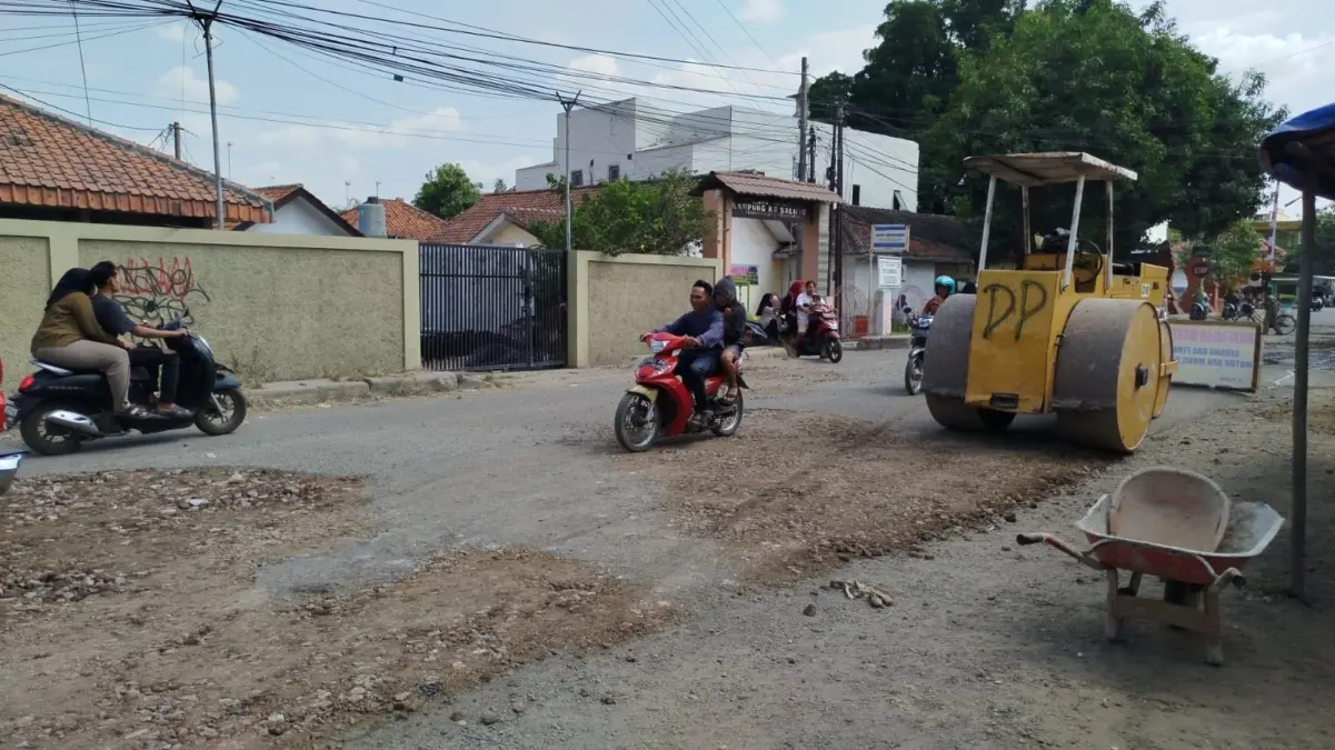 Ruas jalan Sindanglaut-Pabuaran