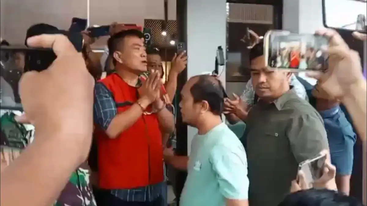 mantan walikota cirebon nashrudin azis tersangka