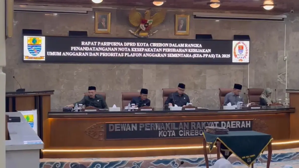 Paripurna DPRD Kota Cirebon