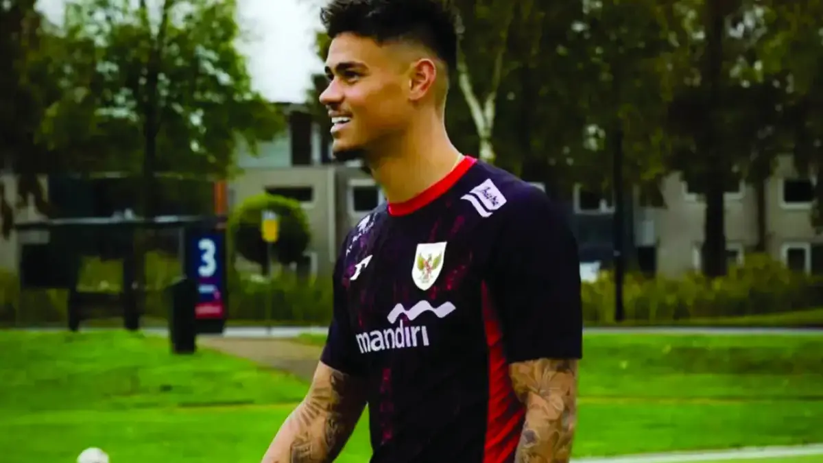 Mees Hilgers Pamer Jersey Timnas Indonesia di Media Sosial, NEC Nijmegen Mulai Melirik Mees Hilgers