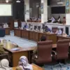 Rapat pembahasan Raperda