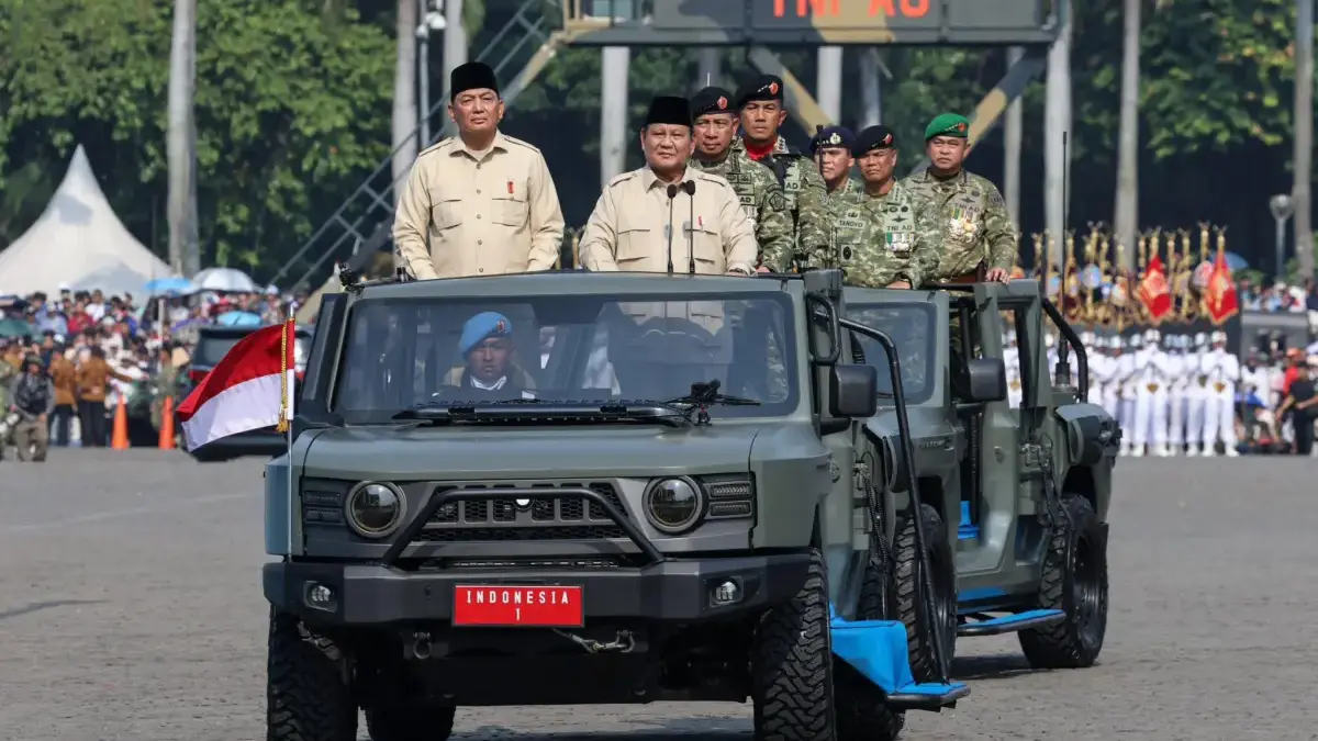 Presiden Prabowo Subianto melakukan inspeksi pasukan