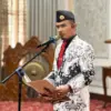 Ketua PGRI Kota Cirebon Eka Novianto,