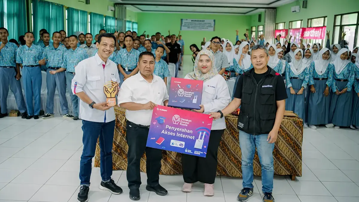 XLSMART Dorong Literasi Digital Lewat Program Teman Pintar di Tasikmalaya dan Tulungagung