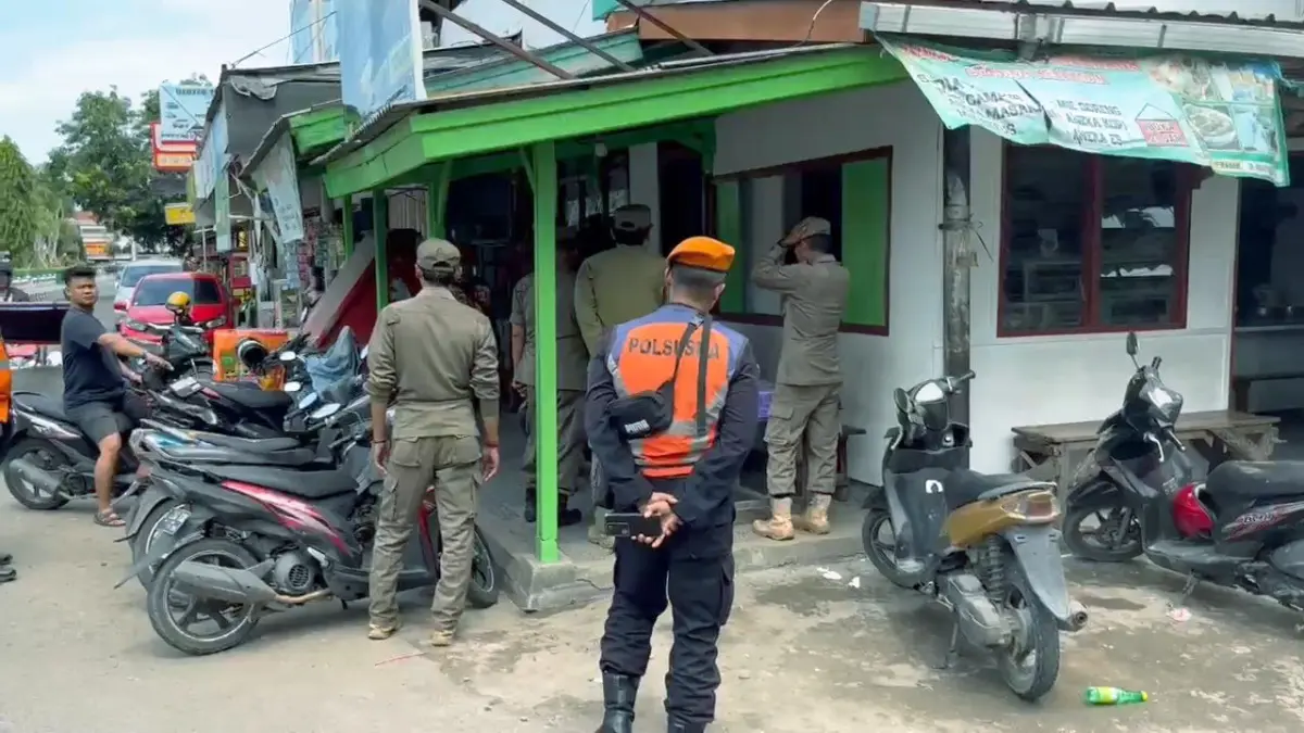 penertiban PKL di atas trotoar