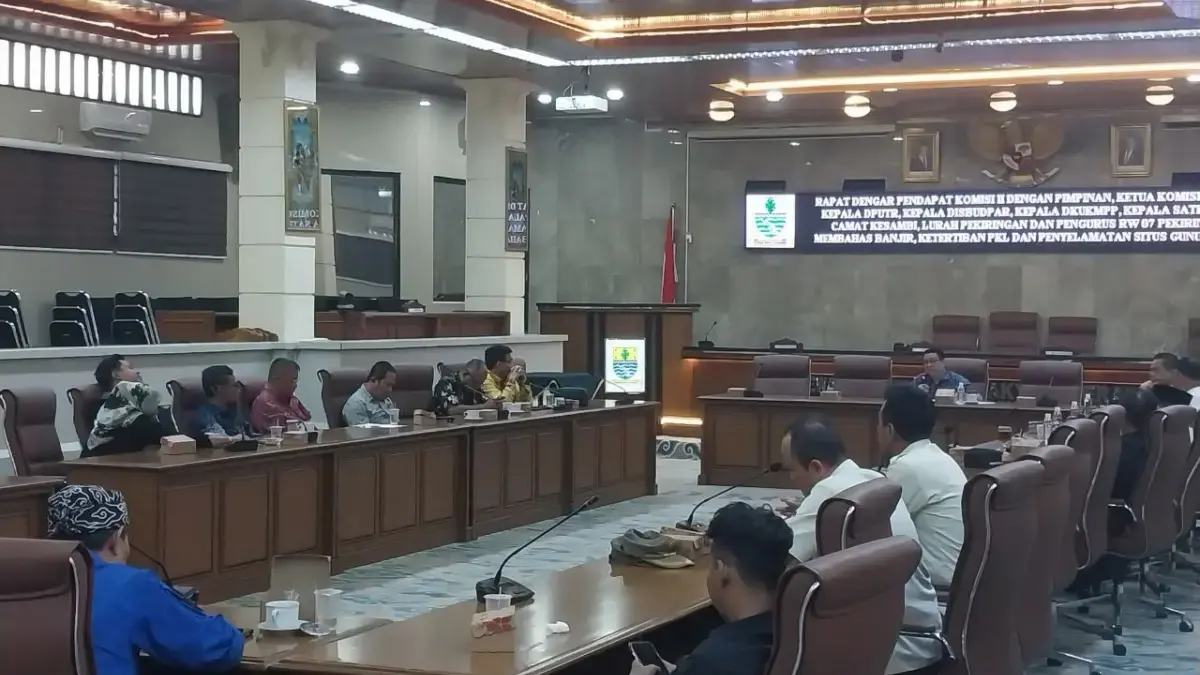 Warga Desak Normalisasi Drainase untuk Cegah Banjir Rapat dengar pendapat