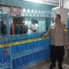 ayah dan anak yang ditemukan meninggal di dalam kamar