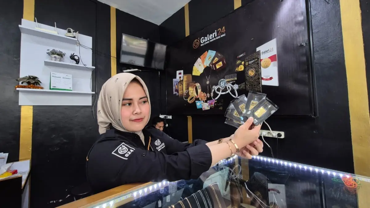 Harga Emas Meroket, Stok Terbatas