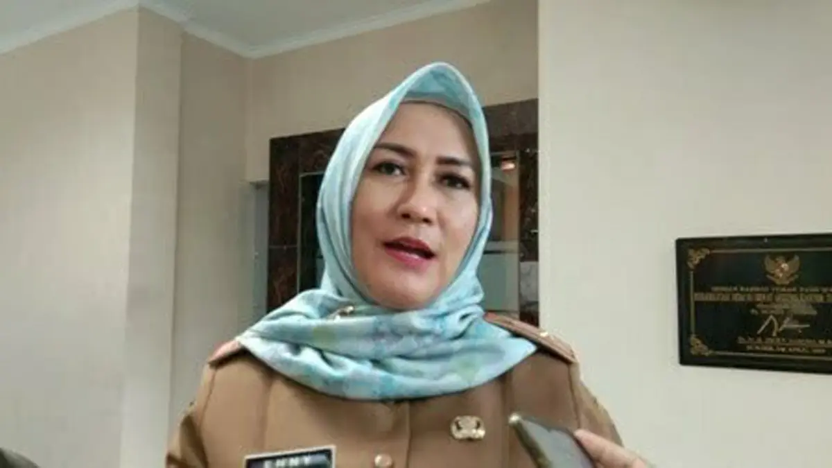 Kepala Dinas Kesehatan (Dinkes) Kabupaten Cirebon, Eni Suhaeni