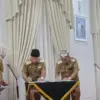 Bupati Cirebon Drs H Imron MAg