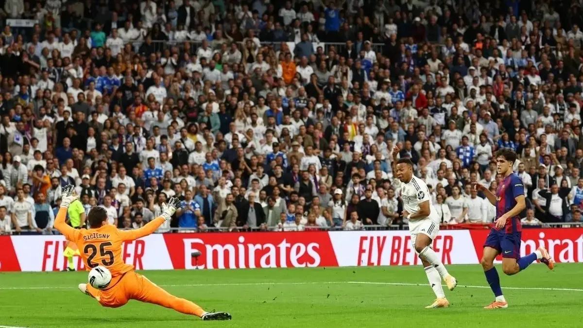 El Clasico Mulai Menarik, Ini Dia 3 Sorotan Utama Real Madrid usai Menang Lawan Barcelona Kylian Mbappe mencetak gol ke gawang Barcelona dalam duel El Clasico.