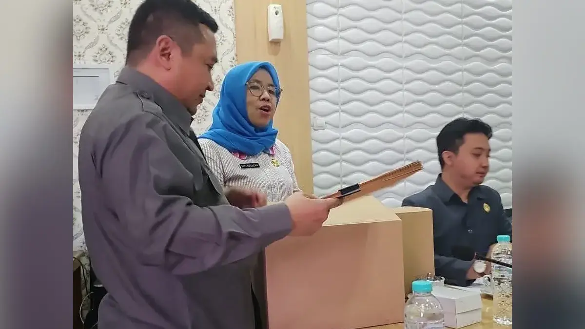 Polemik Test KID di Komisi I DPRD Kota Cirebon, Ada Masalah Etika, Salah Satu Harus Mundur Polemik proses uji kepatutan dan kelayakan KID