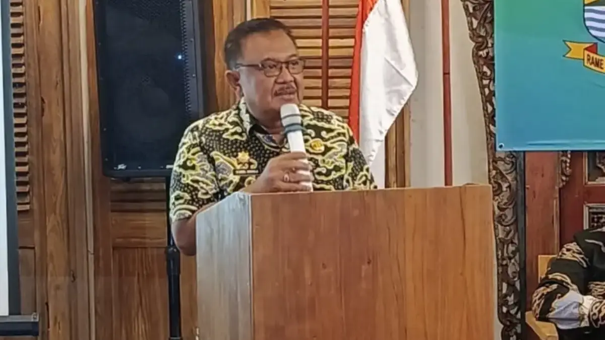 Sekda Kabupaten Cirebon, H Hendra Nirmala SSos MSi