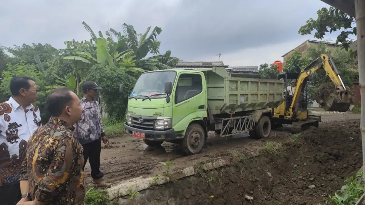 normalisasi Kali Ledeng di Kelurahan Kalijaga Cirebon