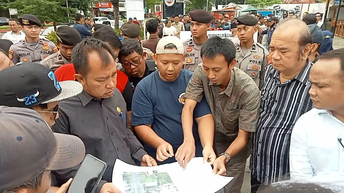 Sengketa Lahan di Jl dr Cipto Kota Cirebon, PN Sumber Gelar Sidang di Tempat sengketa lahan di jl dr cipto mangunkusumo kota cirebon