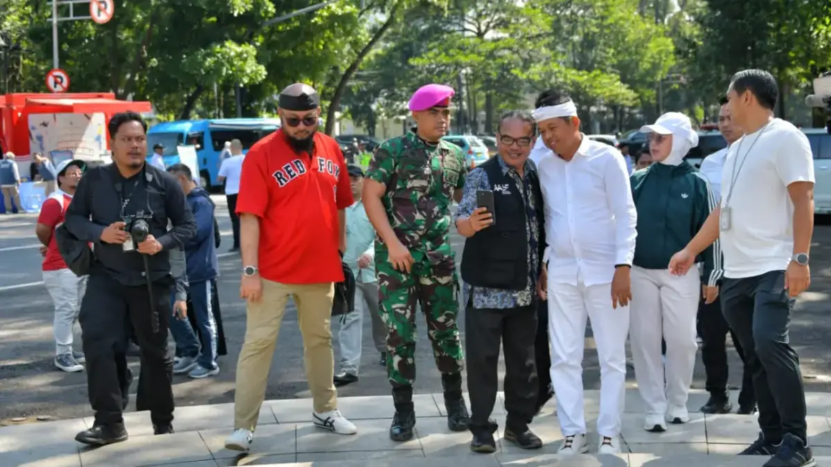 Guru Tak Boleh Tampar Siswa, KDM Minta Lakukan Hal Ini guru tampar siswa di jalan cagak subang