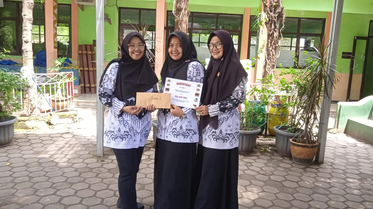 Sambut Hari Guru Nasional, Grup Harumba Juara Masak Antarguru SDN Bima