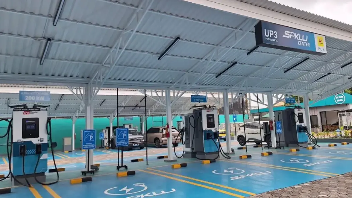 SPKLU Center di Kantor PLN UP3 Yogyakarta