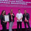 SMARTFREN resmi mencatatkan rekor nasional sebagai “Penyedia Layanan Telekomunikasi yang Menyelenggarakan Ajan
