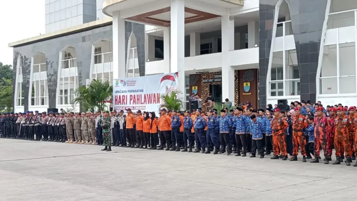 Upacara peringatan Hari Pahlawan