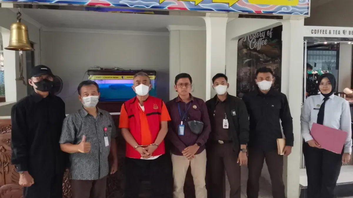 Nashrudin Azis Dibawa ke RSD Gunung Jati, Jalani Pemeriksaan Kesehatan Lanjutan,