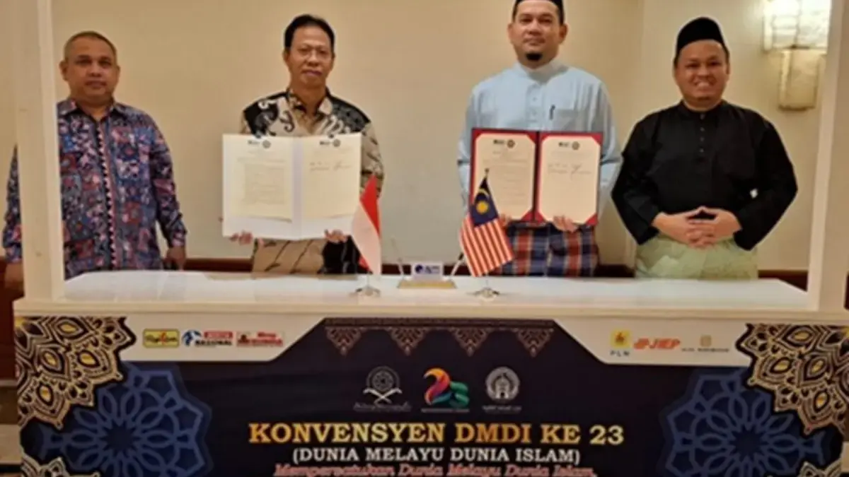 Wisuda XX Tahun 2025 STMIK IKMI Cirebon