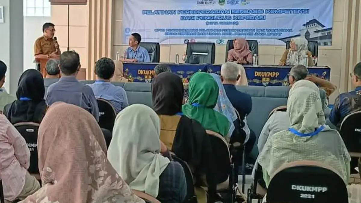 Dorong Ekonomi Kota Cirebon Dengan Kawal Tertib Niaga Kepala DKUKMPP Iing Daiman