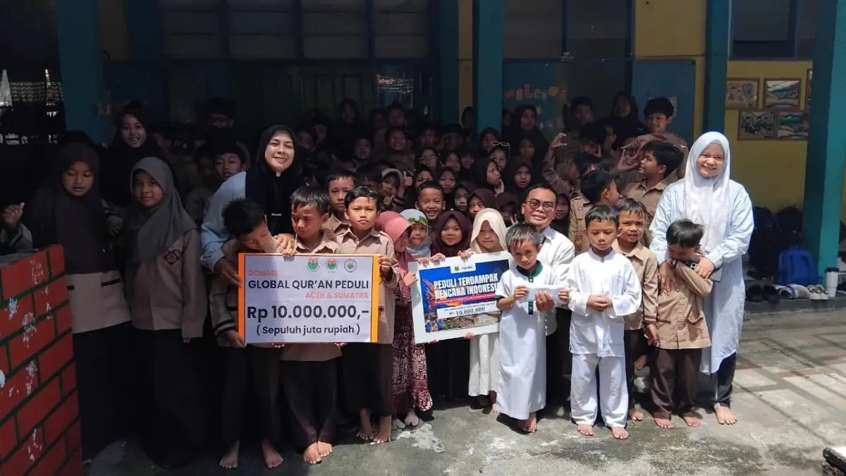 Murid TK dan SD Peradaban Global Quran Galang Sumbangan SD Peradaban Global Quran