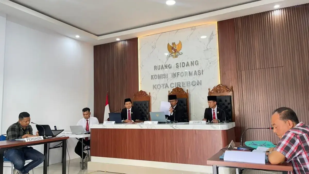 Begini Sidang Sengketa Informasi Dana BOS SMAN 1 Cirebon Komisi Informasi Kota Cirebon
