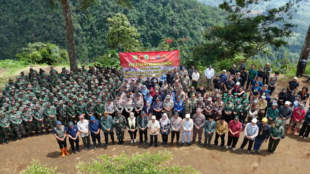 Kegiatan Penanaman Pohon Warnai HUT Korem dan Kodim di Lamping Kidang Ciremai Lamping Kidang