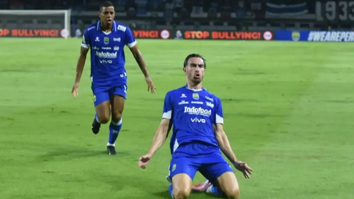 Jelang Persib Vs Persis Solo: Bojan Hodak Sampaikan Kabar Positif Andrew Jung.