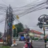 Penataan kabel yang semrawut