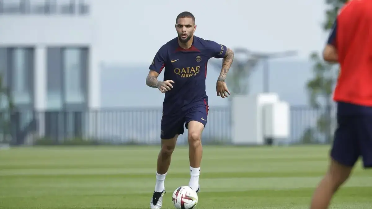 Layvin Kurzawa.