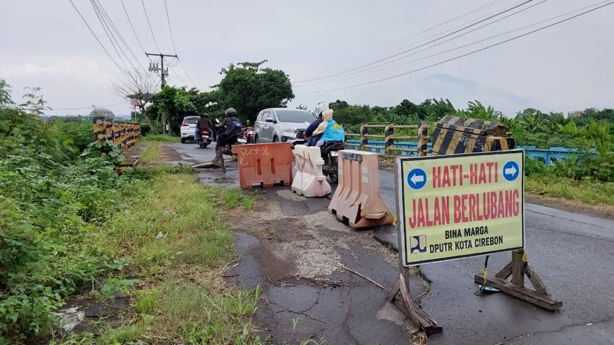 Jembatan Rinjani Amblas, Pemkot Cirebon Tak Sanggup Perbaiki Sendiri
